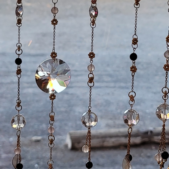 Crystal Suncatcher w Faceted Onyx and Rose Quartz - Picture 2 of 5